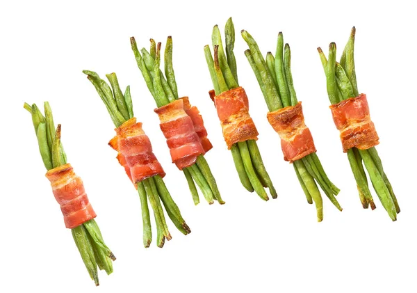 Rostade Gröna Bönor Med Bacon Isolerad — Stockfoto