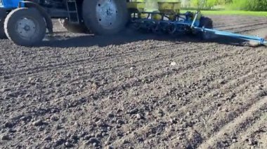 Tarım Tarım Tarım Tarım Tüccarı Tohum Ekme Makinası Köy Bitkisi Kırsal Kombine Ekin Tarlası Tarım Ekimi Ekimi Mevsimi Bahar Tahıl Ekme Süreci Tohumları