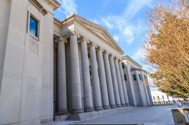 MONTGOMERY, ALABAMA - 17 Mart 2019: Tarihi Heflin Torbert veya Yargı Binası: Alabama Anayasa Mahkemesi, Alabama Sivil Mahkemelerine ev sahipliği yapan Alabama Yargı Binası.