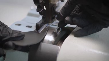 Tanner derinin kenarlarını düzleştirir.