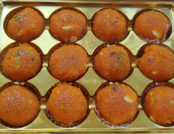Kesar Motichoor Laddu Semolina Laddoo Rawa Ladu Ινδικό Γλυκό Πιάτο — Φωτογραφία Αρχείου