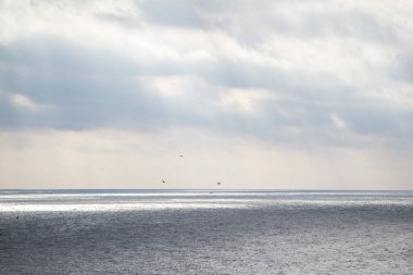 Güneş denize doğuyor..