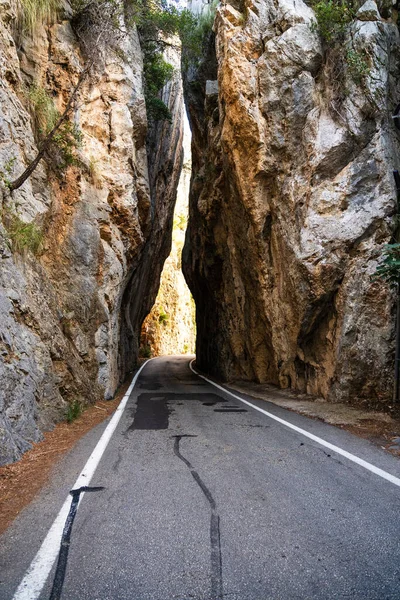 Ορεινοί Δρόμοι Στην Cala Tuent Μαγιόρκα Ισπανία Στενή Οδός Κοντά — Φωτογραφία Αρχείου