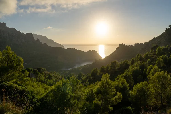 Cala Tuent 'te Günbatımı Görünümü - Majorca İspanya