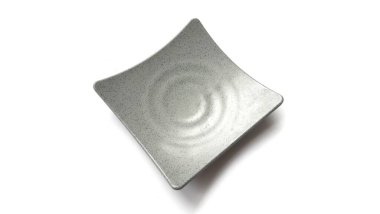 Beyaz zemin üzerinde seramik melamin malzeme ile boş kare gri plaka izole