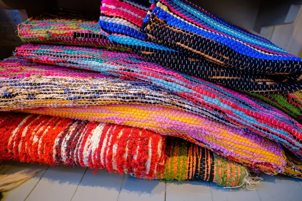Altes Handwerk Gewebte Bunte Decken Werden Einem Stapel Gefaltet Estnische — Stockfoto