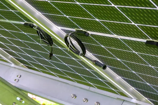 Солнечная Панель Нано Покрытием Возобновляемые Источники Энергии Солнца Зеленая Энергия — стоковое фото