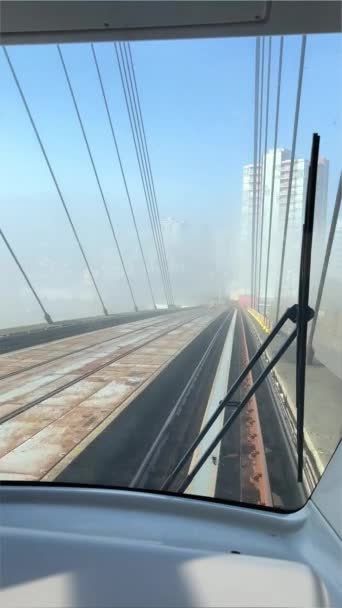 Surrey Vancouver Γραμμή Skytrain Στη Γέφυρα Θέα Από Μπροστινό Παράθυρο — Αρχείο Βίντεο