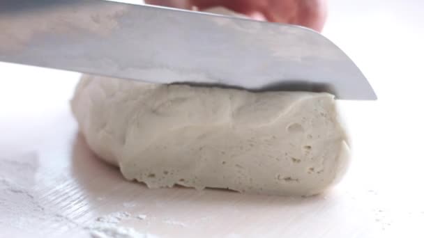 Womans Hands Cut Soft Dough Knife Shake Table Wooden Rocking — Vídeo de stock