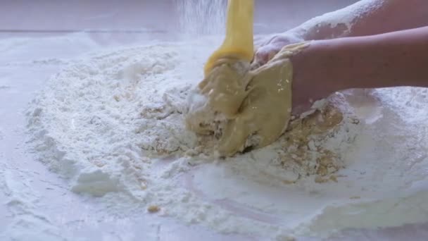 Slow Motion Sticky Video Which Hands Woman Knead Dough Pours — Video Stock