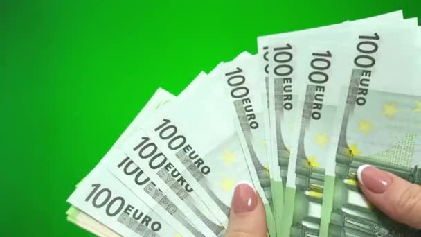 Banknotes 100 Euros Green Background Chromakey Female Hands Count Money — Video Stock