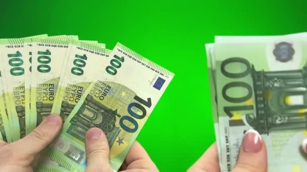 Exchanging Old 100 Euro Bills Banknotes New Mens Hands Counting – stockvideo