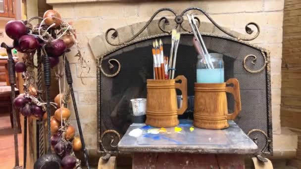 Country House Home Meubelen Ambacht Hout Gebruiksvoorwerpen Handgemaakte Meubels Kunstenaars — Stockvideo