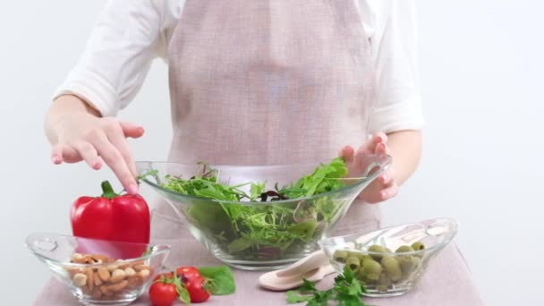 Closeup Woman Eating Fresh Vegetable Salad Sitting Table High Quality — Stockvideo