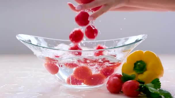 Female Hands Close Wash Cherry Tomatoes Clean Spring Water Glass — Vídeo de stock