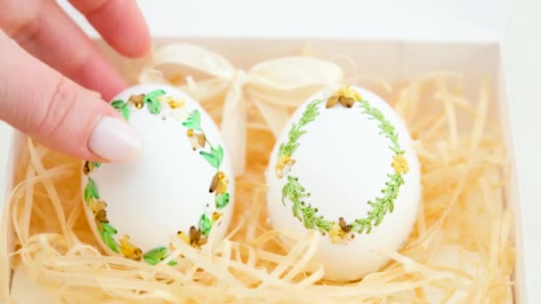 Ribbon Embroidery Eggshells Ribbon Embroidery Technique Empty Egg Chicken Eggs — Vídeo de Stock
