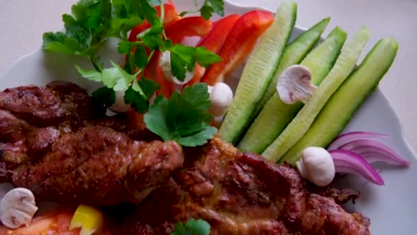 Ingredientes Carne Cabra Para Hacer Satay Exhibición Una Ventana Restaurante — Vídeo de stock