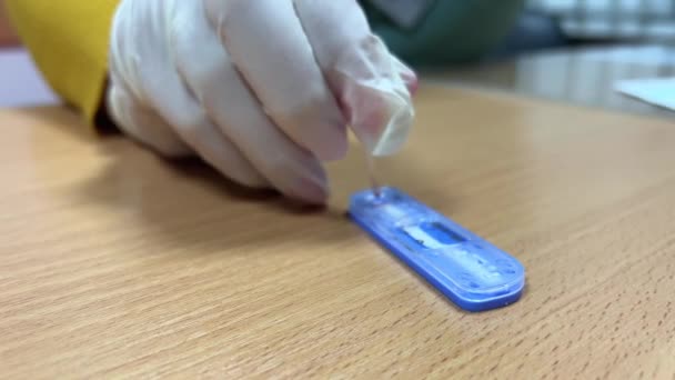 Doctor Making Blood Sugar Test Checking Blood Sugar Level Patient — Stock Video