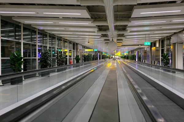 Schiphol Repülőtér Hollandia 2023 Üres Mozgó Járda Vagy Járda Schiphol — Stock Fotó