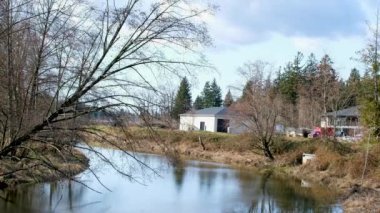 Kanada Surrey Bahar Nehri Kenar Mahallesi