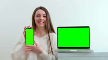 bilgisayar cep telefonu düzeni boş ekran reklam metni için beyaz arkaplan ile cep telefonu arayüzü cep telefonu arama bilgisini cep telefonu iş bağlantıları için kullanan cafe pazarlama tasarımı tablosunda