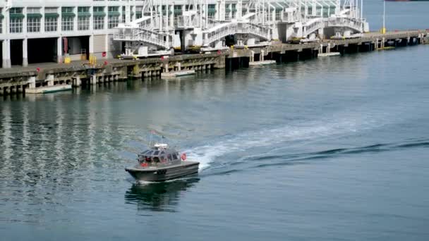 Yacht Boot Segelt Der Nähe Platz Zentrum Von Vancouver Canada — Stockvideo