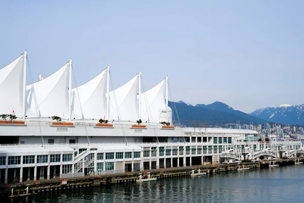 Yacht Boat Sails Place Center Vancouver Canada Place Camera Slowly — Stock Photo, Image