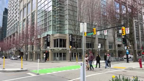 Earls Test Kitchen Earls Sign Downtown Vancouver Earls Upscale Casual — Stock Video