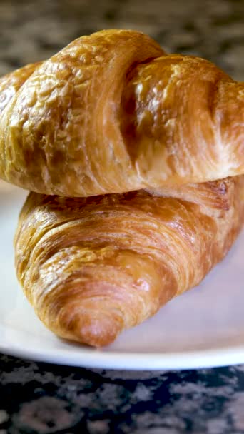 Croissanter Bakar Timelapse Hand Gjorde Croissanter Matlagning Högkvalitativ Film — Stockvideo
