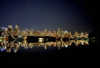 Vancouver Skyline, Gece. Yüksek kalite fotoğraf