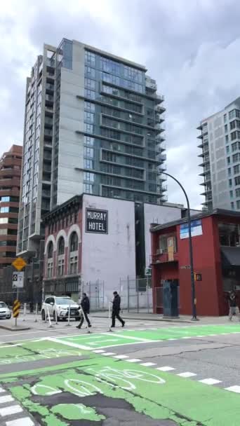 거리의 건물에 사람들 세계에서 도시인 밴쿠버 여행하는 대도시 생활을 세계에서 — 비디오