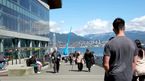 Центр Ванкувера Офисные Здания Набережной Canada Place Pacific Ocean People — стоковое видео