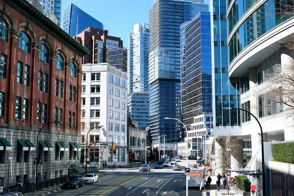 Centrum Vancouver Skytrain Terminus Waterfront Spoorweg Gebouw Mensen Straat Het — Stockfoto