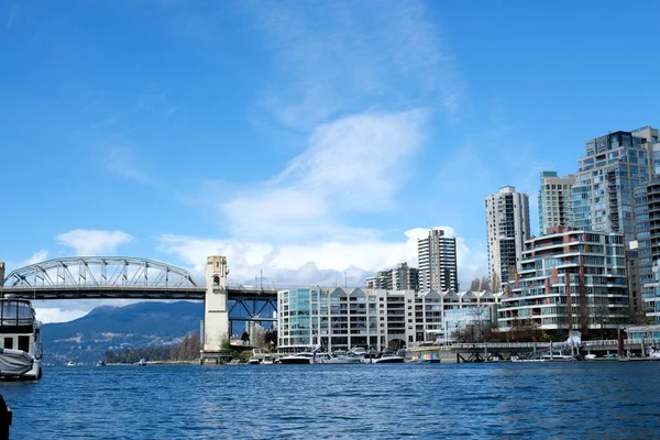Halbinsel Granville Island Und Einkaufsviertel Fairview District Von Vancouver Gegenüber — Stockfoto