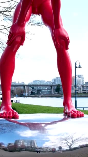 Ванкувер Британская Колумбия Канада Футовая Скульптура Называется Гордость Молодежи Дисплее — стоковое видео
