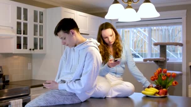Teens Sit Table Kitchen Girl Offended Upset Pouted Boy Turned — Stock Video