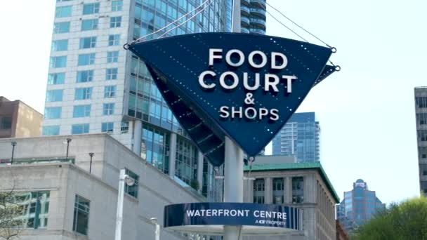 Vancouver Canada 2023 Food Court Fountain Kívül Maszkok Vízparti Kanada — Stock videók