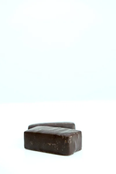 Doces Chocolate Leite Pássaros Com Recheio Suave Deliciosos Doces Envidraçados — Fotografia de Stock