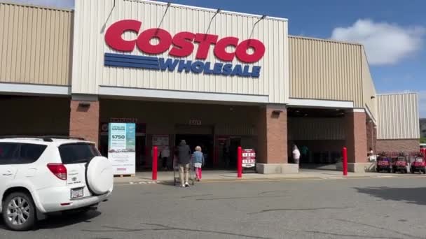 Costco Supermarket Grosir Dengan Bahan Makanan Orang Pergi Belanja Gerobak — Stok Video