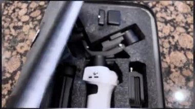 Moza Havayolları, Vancouver Kanada 2023 'ü hazırlayan siyah demir üssü beyaz kutuda yeni STD kameralarını açıyor.