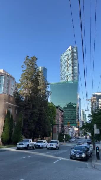 温哥华市中心的摩天大楼 温哥华观景台和每天通勤的高山景观 — 图库视频影像