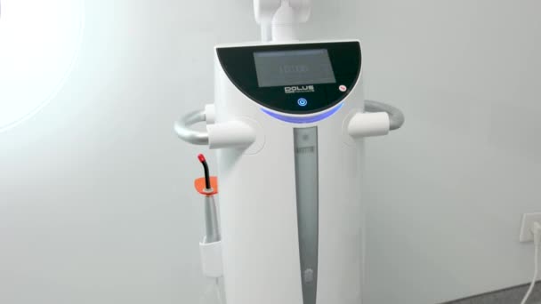 Delà Système Blanchiment Avancé Poluse Avec Dispositif Blanchiment Laser Dentaire — Video