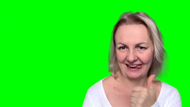 Dorosła Kobieta Wskazuje Palcem Wolną Przestrzeń Dla Reklamy Pokazuje Klasowy — Wideo stockowe