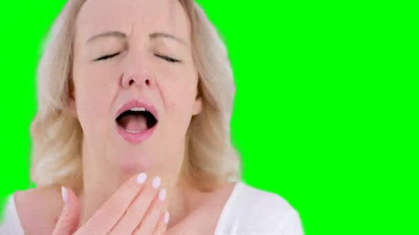Slow Motion Säsongsbunden Allergi Kall Torr Luft Närbild Kvinna Nyser — Stockvideo