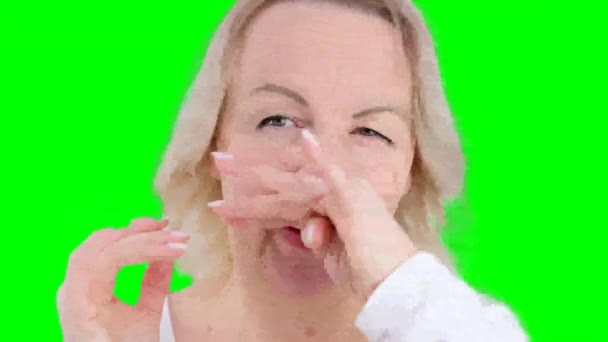 Retrato Una Joven Que Rasca Nariz Reacción Alérgica Nariz Rinitis — Vídeos de Stock