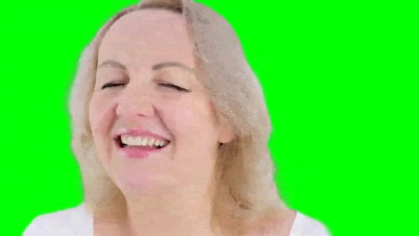 Sonrisa Dichosa Sincera Placer Mujer Cara Sobre Fondo Blanco Bailando — Vídeos de Stock