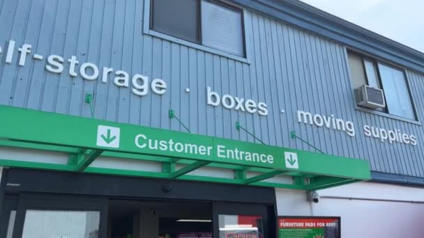 Self Storage Boxen Bewegen Geschmeidig Kunden Eingang Geschäft Groß Und — Stockvideo