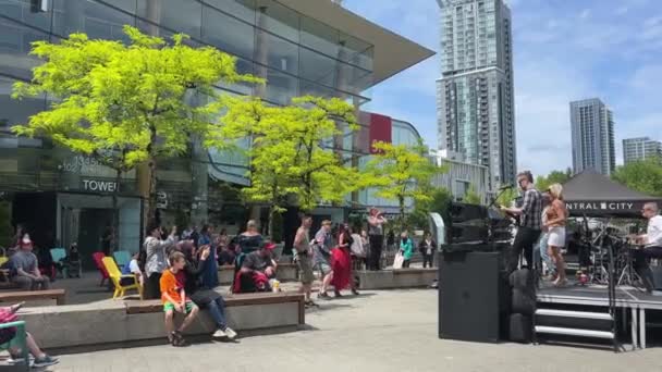 Événement Musical Dans Centre Ville Beaucoup Gens Foule Tous Applaudissements — Video