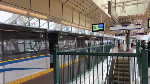 Niebieski Linia Skytrain Przodu Cały Proces Ludźmi Pociąg Kolejowy Widok — Wideo stockowe