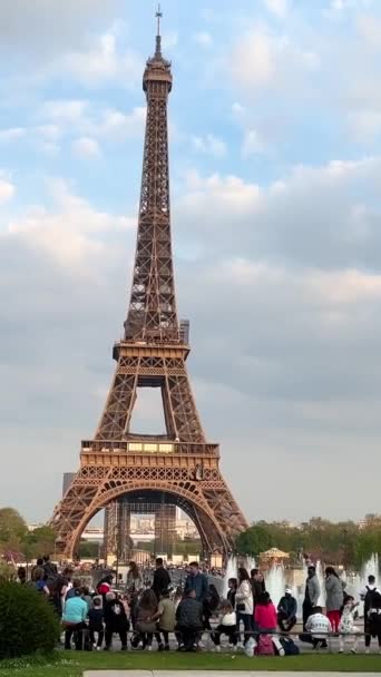 Słynna Francuska Metalowa Wieża Eiffla Paryżu Europejski Romantyczny Symbol Miłości — Wideo stockowe